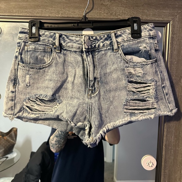 Pacsun highrise festival Jean shorts - Picture 1 of 3